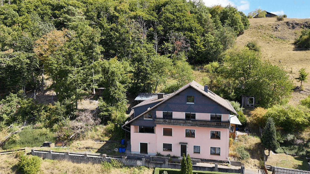 Etagenwohnung Steffenberg - 10 Zimmer, 227 m&sup2;, 199.000&euro; | Angebot:27005016