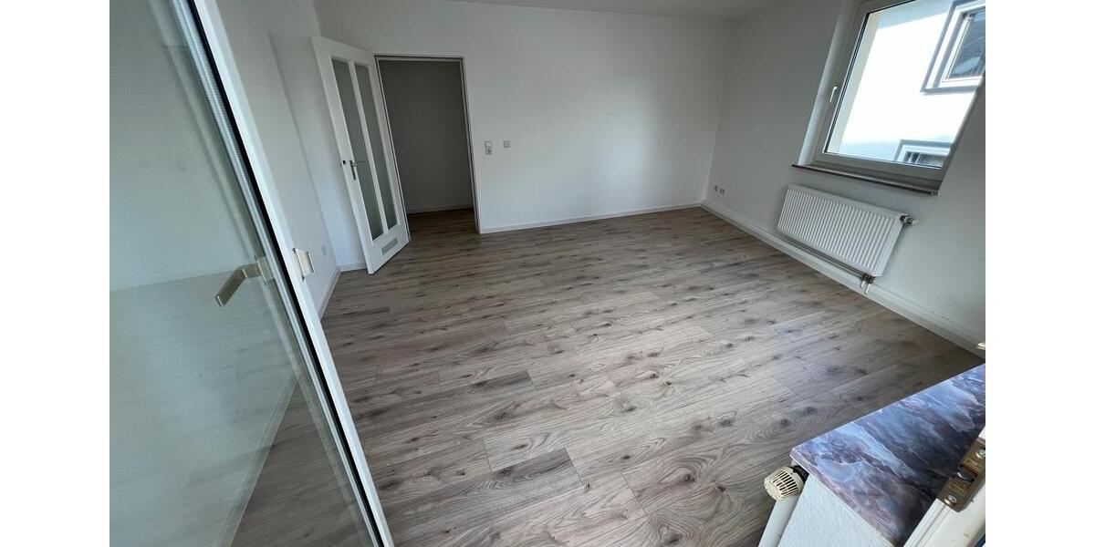 Etagenwohnung Gießen - 3 Zimmer, 70 m&sup2;, 925&euro; | Angebot:25420654