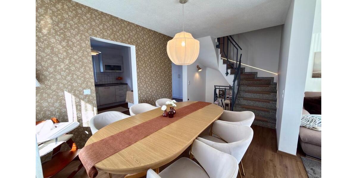 Doppelhaushälfte Bad Laasphe - 6 Zimmer, 140 m&sup2;, 280.000&euro; | Angebot:26790759