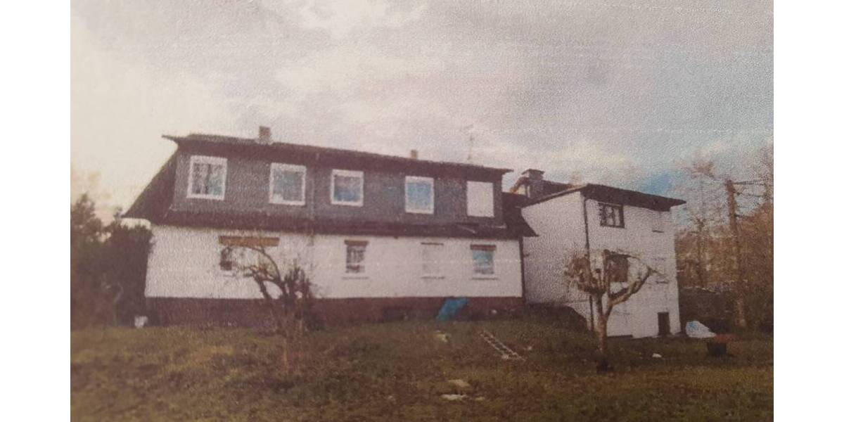 Einfamilienhaus Kirtorf Gleimenhain - 9 Zimmer, 294 m&sup2;, 150.500&euro; | Angebot:25743631