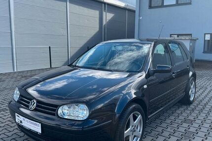 VW Golf 129.000 km 9.900 &euro; Rauschenberg 35282