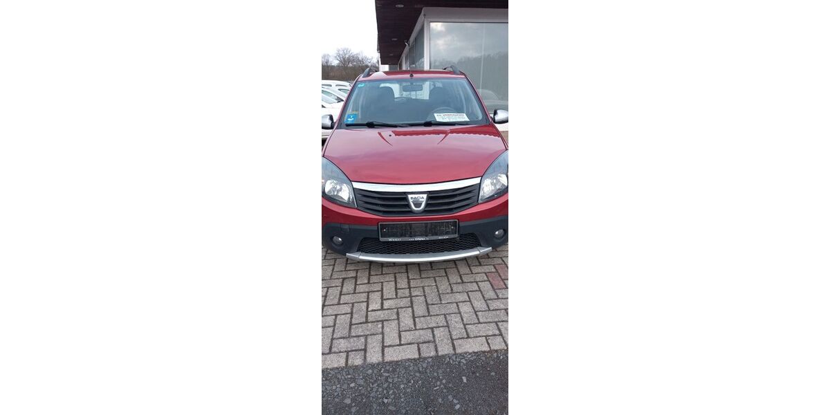 Dacia Sandero 132.000 km 2.800 &euro; Rauschenberg 35282