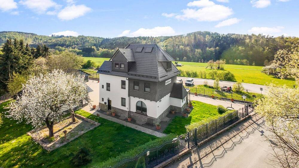 Einfamilienhaus Hatzfeld (Eder) Reddighausen - 7 Zimmer, 203 m&sup2;, 349.000&euro; | Angebot:25663934