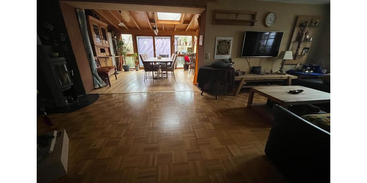 Einfamilienhaus Gemünden (Wohra) - 7 Zimmer, 185 m&sup2;, 1.500&euro; | Angebot:25315558