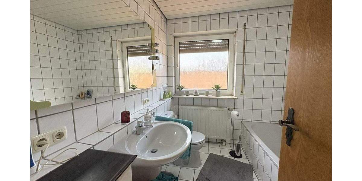 Einfamilienhaus Grünberg - 8 Zimmer, 162 m&sup2;, 499.900&euro; | Angebot:25689273