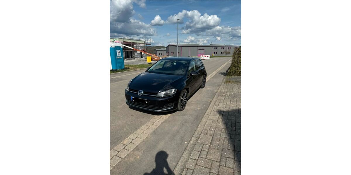 VW Golf 135.000 km 11.999 &euro; Löhlbach 35114