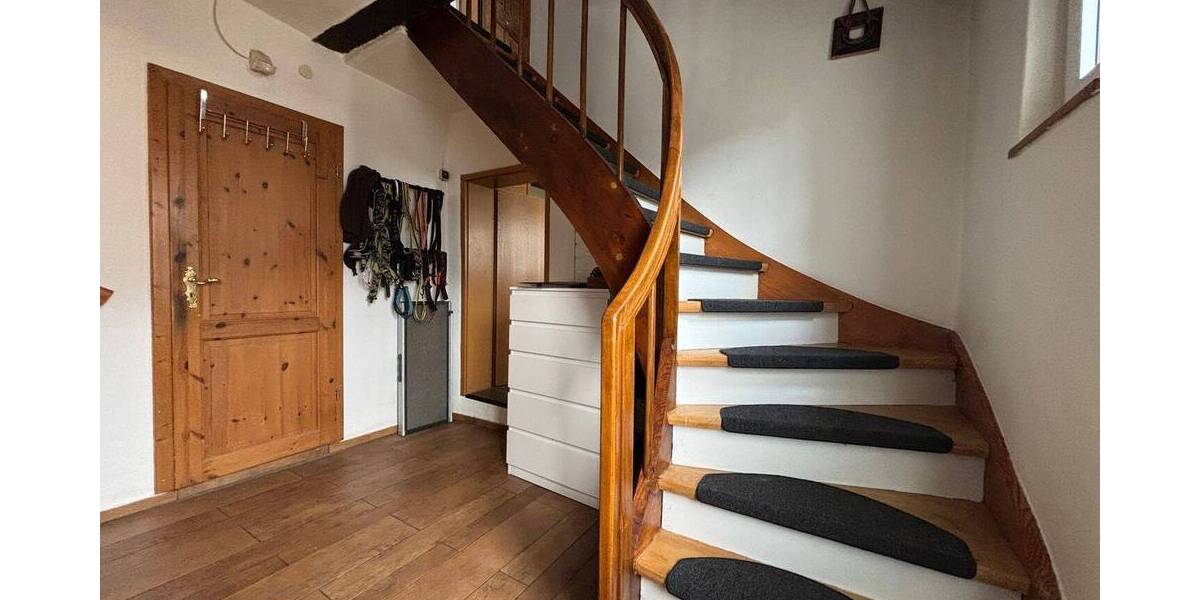 Einfamilienhaus Gilserberg / Sachsenhausen Sachsenhausen - 4 Zimmer, 143 m&sup2;, 205.000&euro; | Angebot:25689243