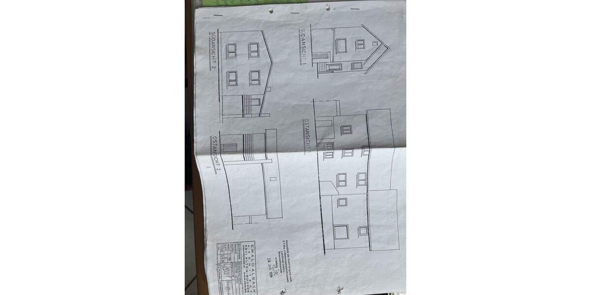 Mehrfamilienhaus, Wohnhaus Buseck Alten-Buseck - 7 Zimmer, 280 m&sup2;, 320.000&euro; | Angebot:25782526