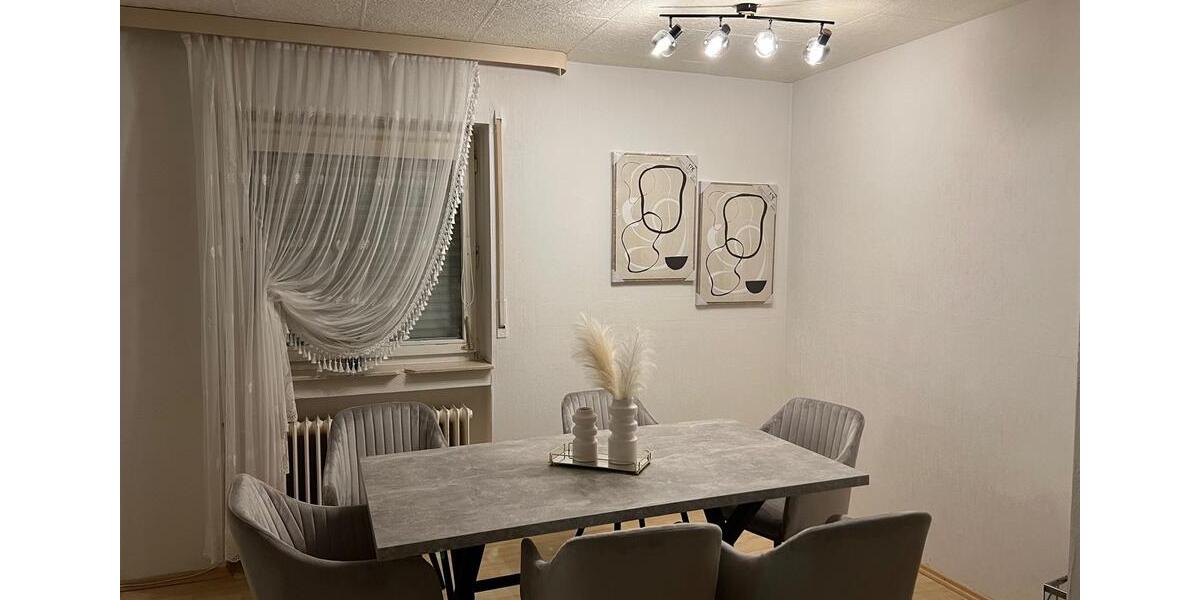 Etagenwohnung Breidenbach - 3 Zimmer, 90 m&sup2;, 850&euro; | Angebot:25764385