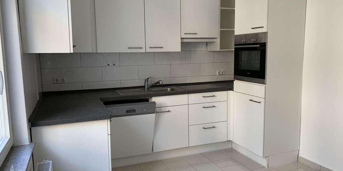 Etagenwohnung Gießen - 5 Zimmer, 140 m&sup2;, 1.820&euro; | Angebot:27336606