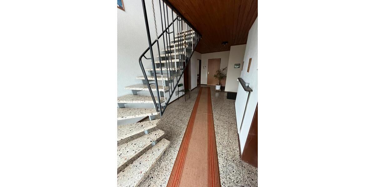 Einfamilienhaus Cölbe - 7 Zimmer, 170 m&sup2;, 350.000&euro; | Angebot:26168102