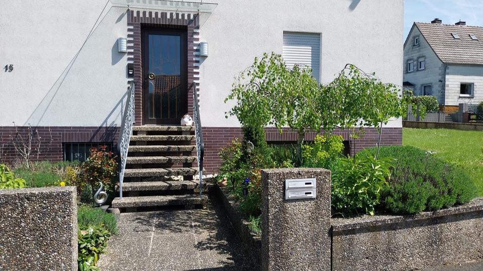 Erdgeschoßwohnung Biebertal - 3 Zimmer, 88 m&sup2;, 930&euro; | Angebot:26444415