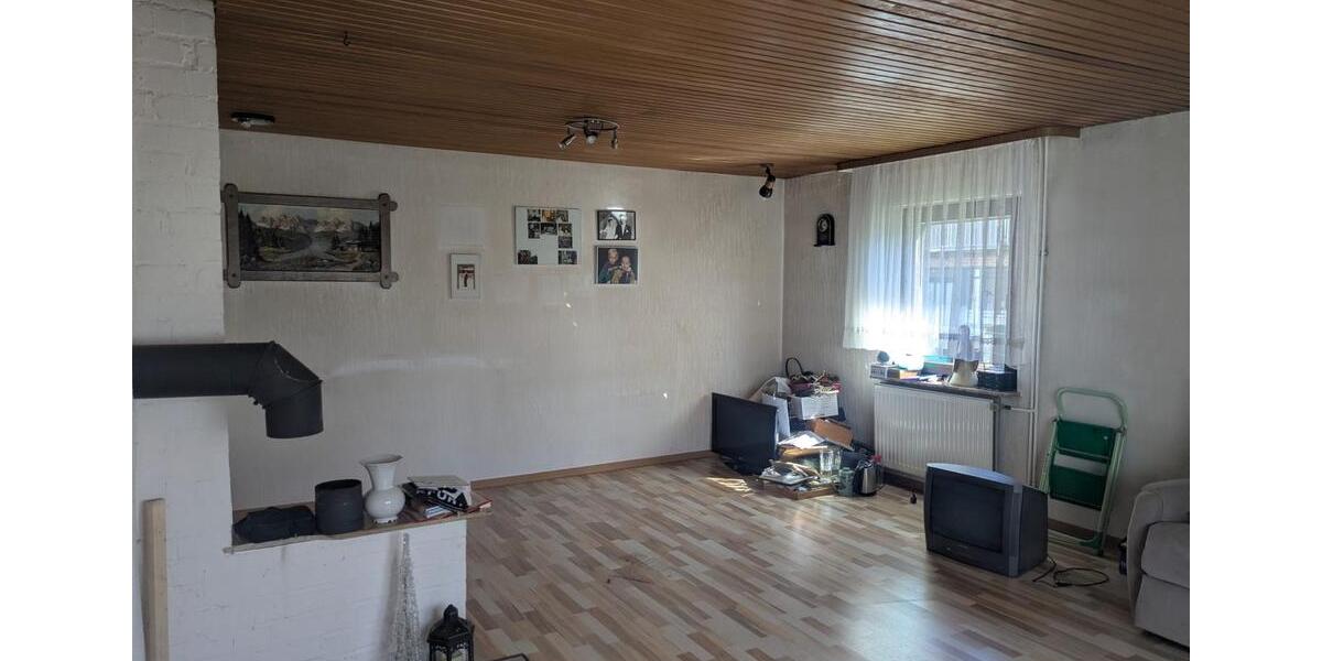 Einfamilienhaus Battenberg (Eder) - 5 Zimmer, 200 m&sup2;, 120.000&euro; | Angebot:26221855