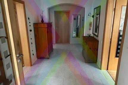 Wohnung Münchhausen - 3 Zimmer, 100 m&sup2;, 750&euro; | Angebot:24173725