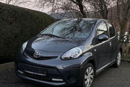 Toyota Aygo (X) 125.400 km 3.999 &euro; Bad Endbach 35080