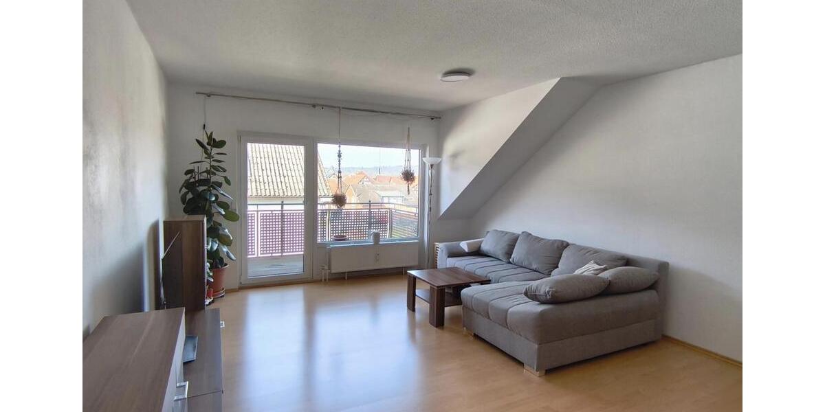 Dachgeschoßwohnung Weimar (Lahn) - 4 Zimmer, 84 m&sup2;, 850&euro; | Angebot:25924918