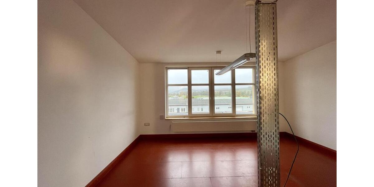 Gewerbeobjekt Frankenberg (Eder) - 2.750&euro; | Angebot:18001884