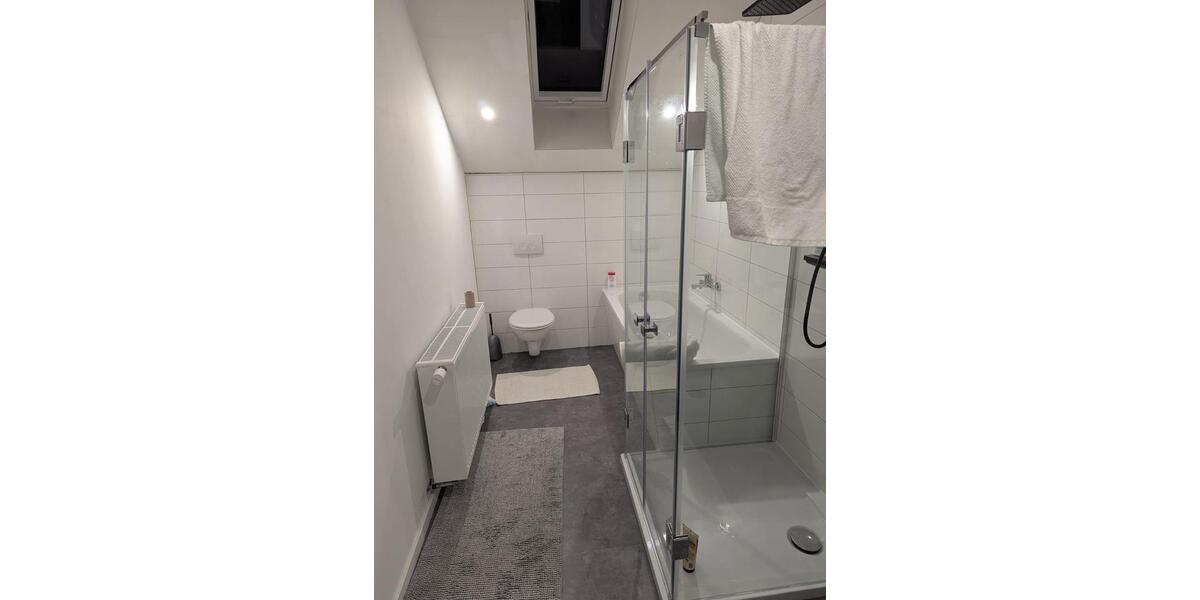 Dachgeschoßwohnung Wohratal - 4 Zimmer, 130 m&sup2;, 1.000&euro; | Angebot:25853902