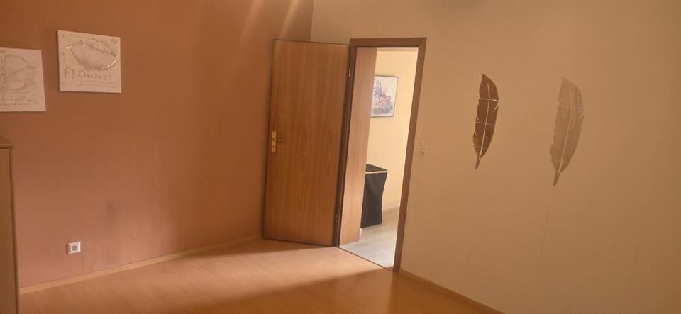 Etagenwohnung Dautphetal - 3 Zimmer, 98 m&sup2;, 1.100&euro; | Angebot:26049641