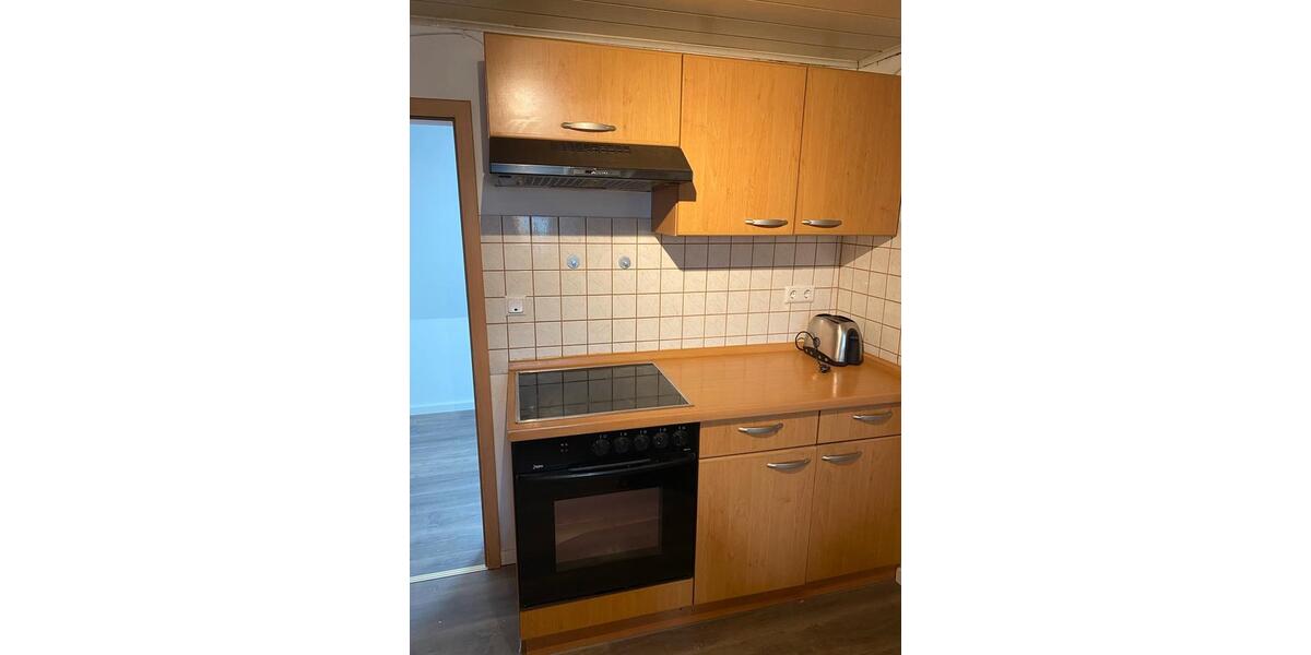 Dachgeschoßwohnung Gießen Wieseck - 15 Zimmer, 15 m&sup2;, 420&euro; | Angebot:25790590