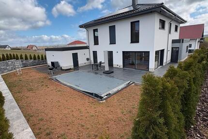 Haus Frankenberg (Eder) - 6 Zimmer, 207 m&sup2;, 827.000&euro; | Angebot:25987419