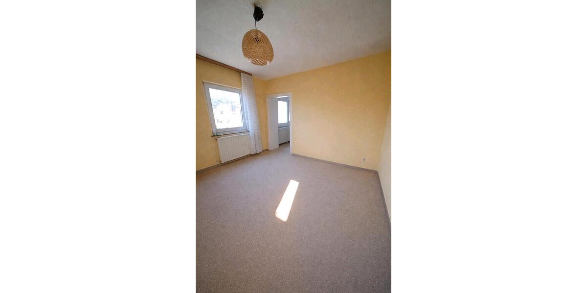 Einfamilienhaus Biedenkopf - 7 Zimmer, 101 m&sup2;, 195.000&euro; | Angebot:25292733