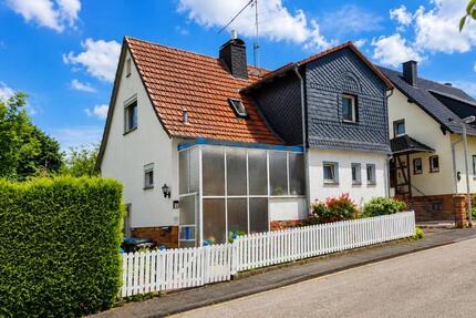Haus Wetter (Hessen) - 7 Zimmer, 120 m&sup2;, 239.000&euro; | Angebot:26940642
