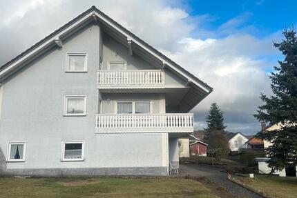 Haus Bad Endbach - 6 Zimmer, 200 m&sup2;, 400.000&euro; | Angebot:25018123