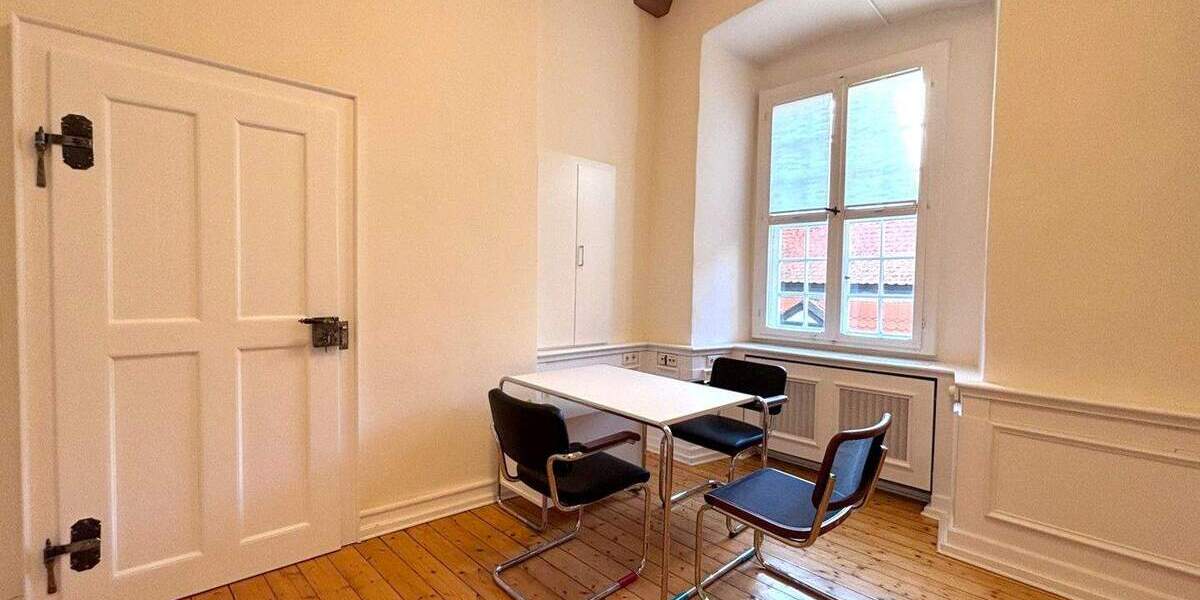 Gewerbeobjekt Marburg - 3 Zimmer, 900&euro; | Angebot:25689256