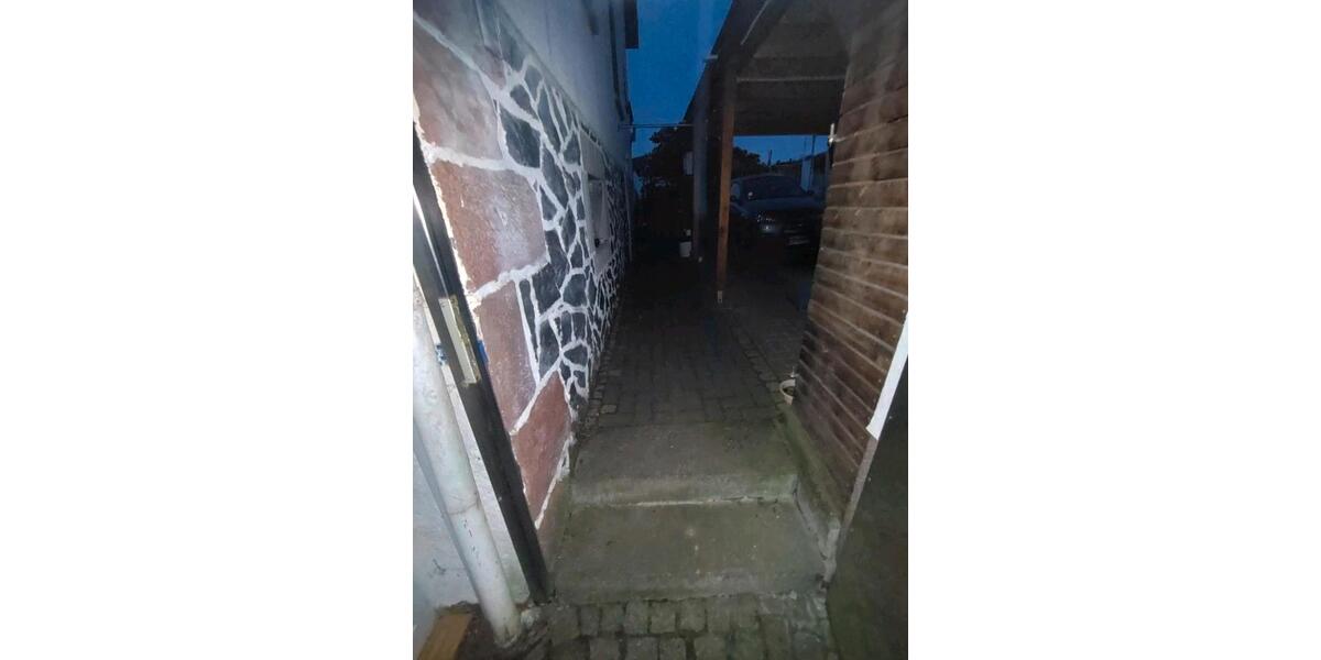Einfamilienhaus Ebsdorfergrund - 9 Zimmer, 339 m&sup2;, 300.000&euro; | Angebot:27022252