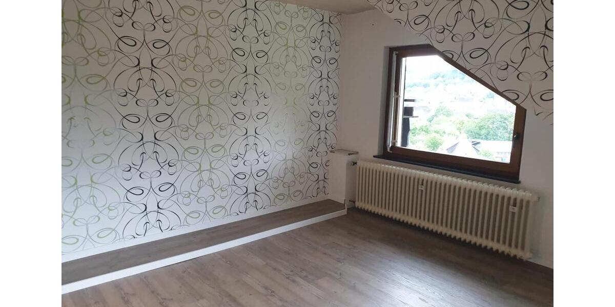 Etagenwohnung Steffenberg - 10 Zimmer, 227 m&sup2;, 179.000&euro; | Angebot:25915457