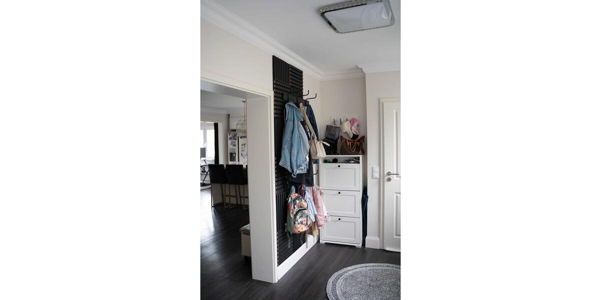 Einfamilienhaus Grünberg - 7 Zimmer, 300 m&sup2;, 699.000&euro; | Angebot:26134981