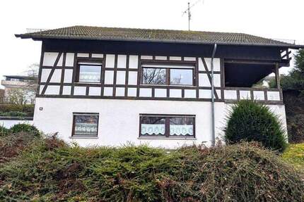 Haus Frankenberg (Eder) Rengershausen - 5 Zimmer, 150 m&sup2;, 160.000&euro; | Angebot:25696217