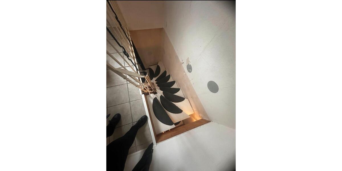 Einfamilienhaus Stadtallendorf - 4 Zimmer, 132 m&sup2;, 950&euro; | Angebot:25423884