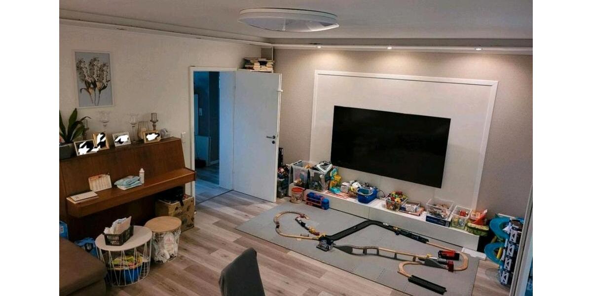 Etagenwohnung Marburg Marbach - 3 Zimmer, 90 m&sup2;, 1.300&euro; | Angebot:26582685
