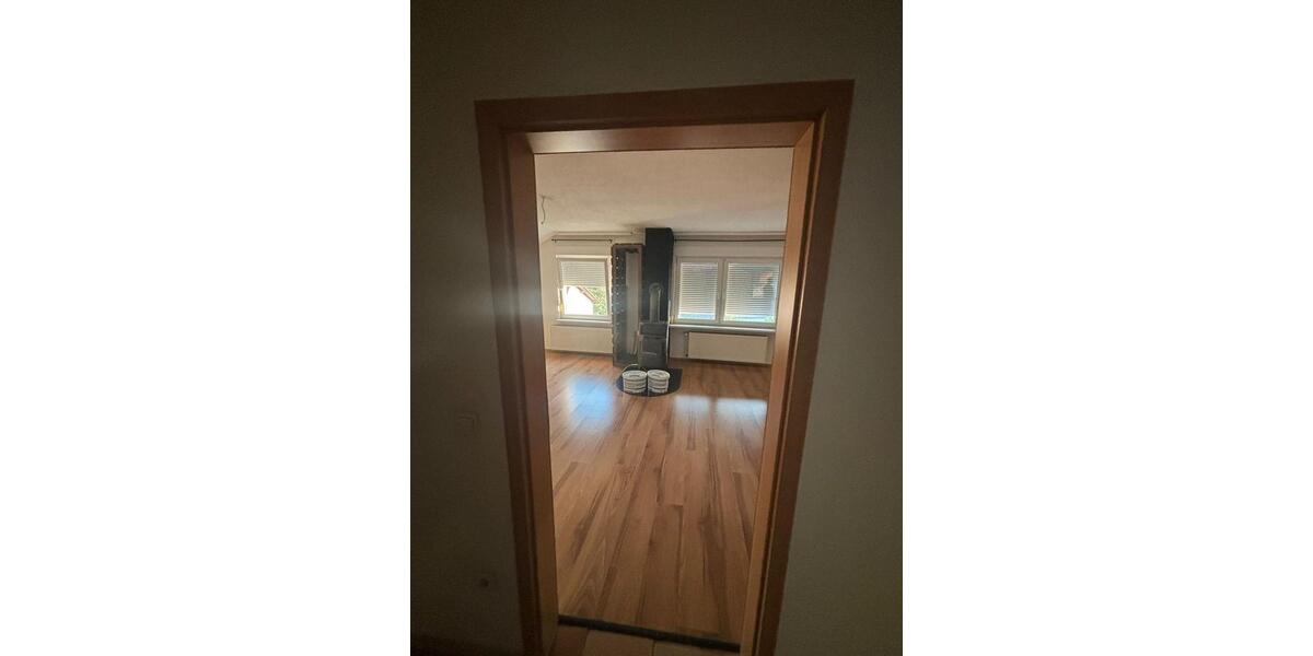 Dachgeschoßwohnung Biedenkopf - 3 Zimmer, 100 m&sup2;, 850&euro; | Angebot:25979948