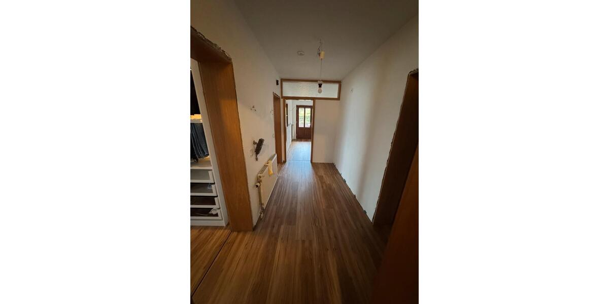Etagenwohnung Gladenbach - 2 Zimmer, 80 m&sup2;, 650&euro; | Angebot:26293228