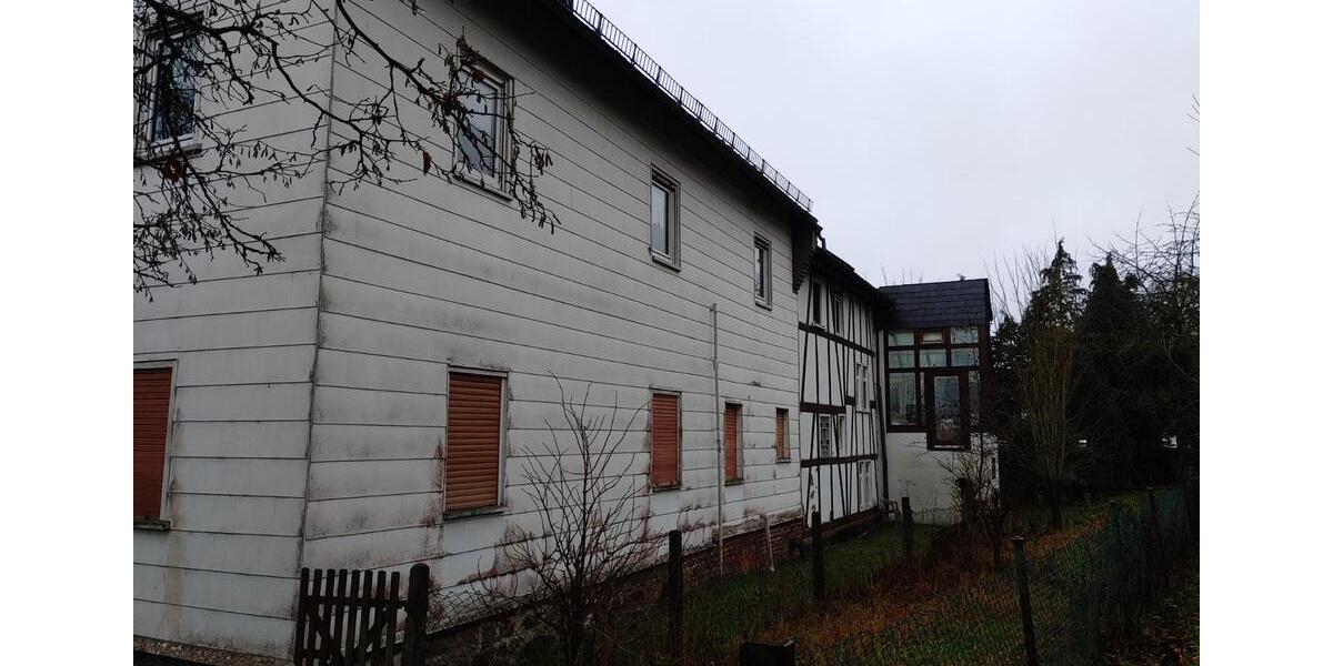 Mehrfamilienhaus, Wohnhaus Angelburg - 13 Zimmer, 327 m&sup2;, 380.000&euro; | Angebot:24284078