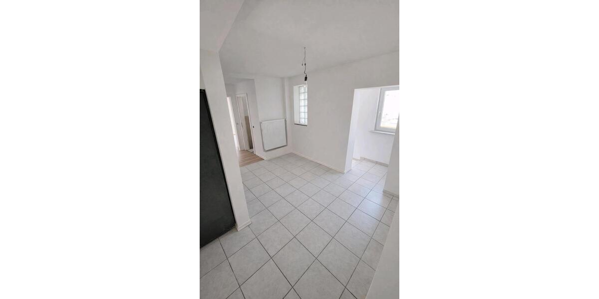 Einfamilienhaus Allendorf (Lumda) - 5.5 Zimmer, 150 m&sup2;, 1.300&euro; | Angebot:25872765