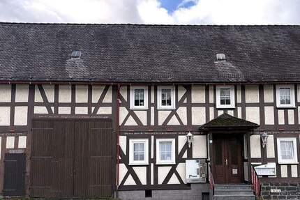 Haus Hatzfeld (Eder) Hatzfeld - 5 Zimmer, 239 m&sup2;, 160.000&euro; | Angebot:25742980