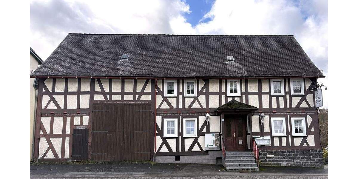 Mehrfamilienhaus, Wohnhaus Hatzfeld (Eder) Hatzfeld - 5 Zimmer, 239 m&sup2;, 160.000&euro; | Angebot:25742980