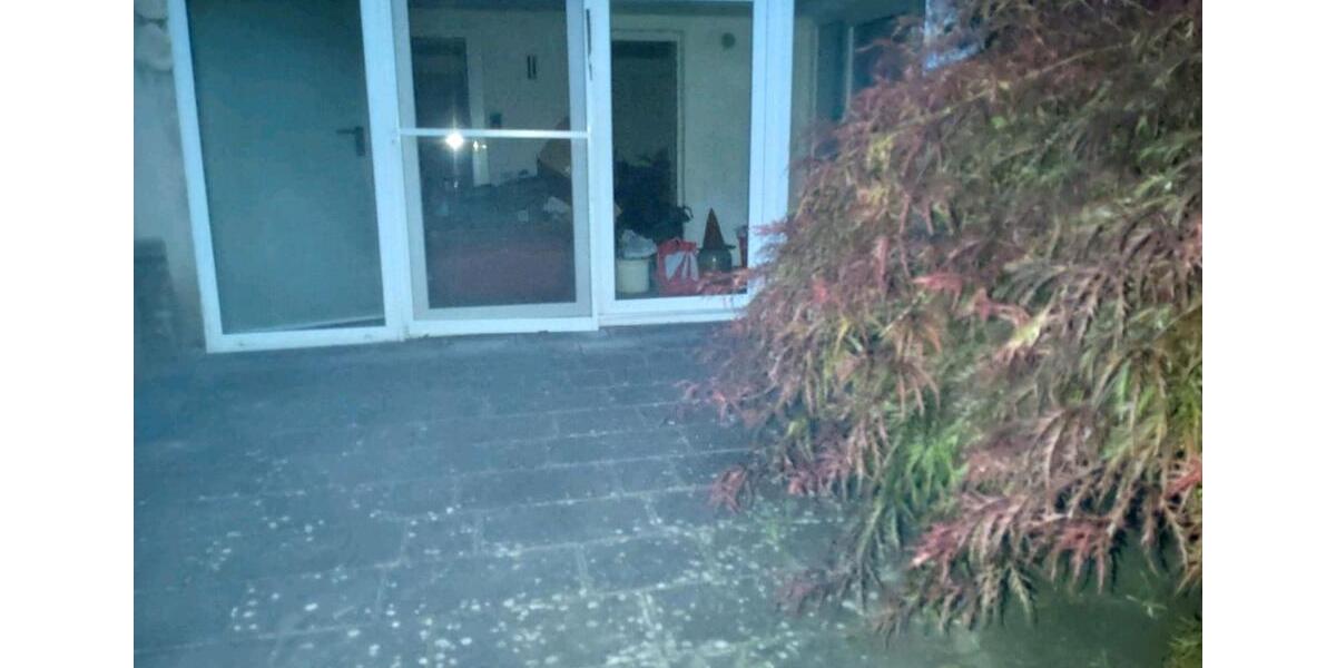Einfamilienhaus Ebsdorfergrund - 9 Zimmer, 300 m&sup2;, 300.000&euro; | Angebot:27041080