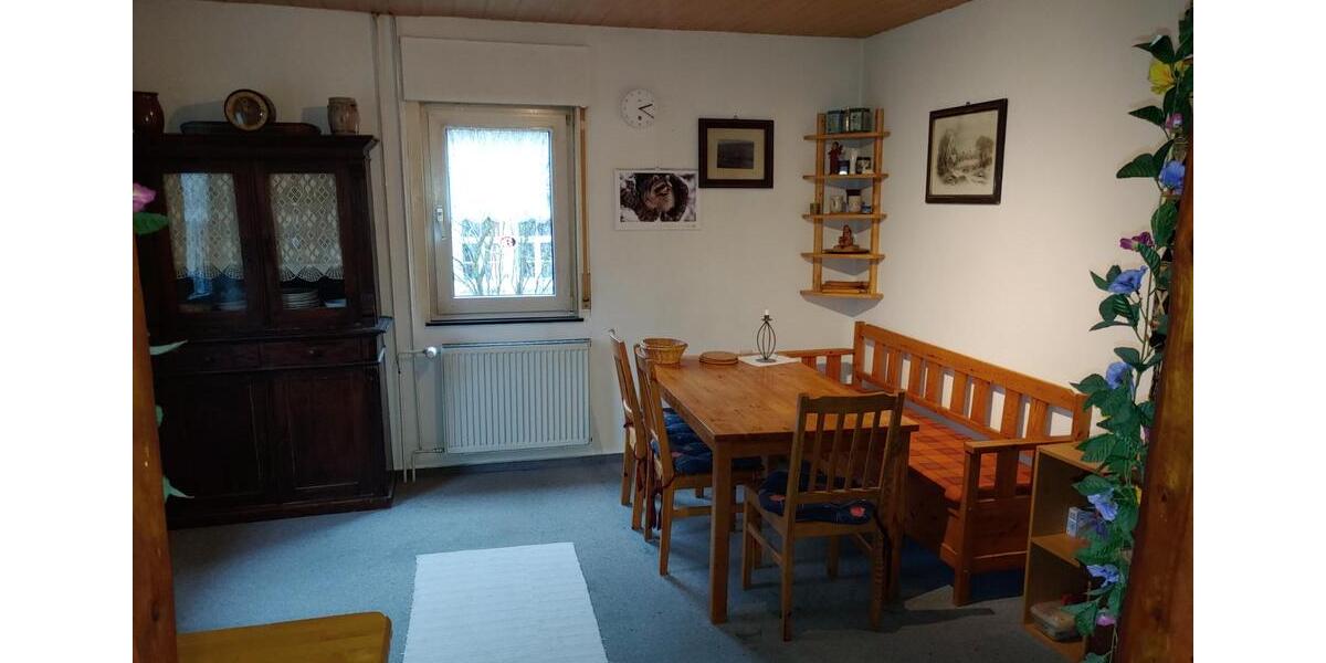 Mehrfamilienhaus, Wohnhaus Angelburg - 13 Zimmer, 327 m&sup2;, 380.000&euro; | Angebot:24284078