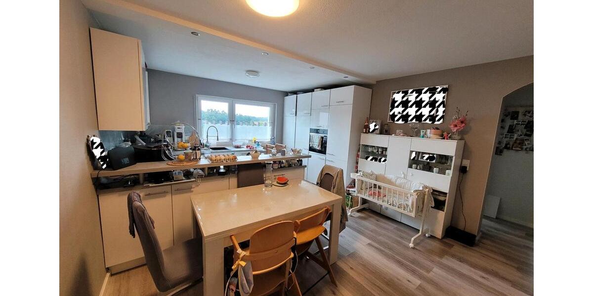 Etagenwohnung Marburg Marbach - 3 Zimmer, 90 m&sup2;, 1.300&euro; | Angebot:25965708