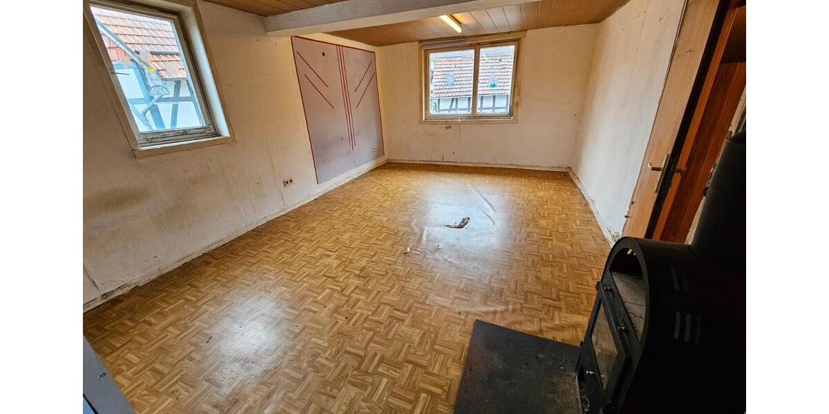 Einfamilienhaus Frankenberg (Eder) - 7 Zimmer, 120 m&sup2;, 21.999&euro; | Angebot:26099651
