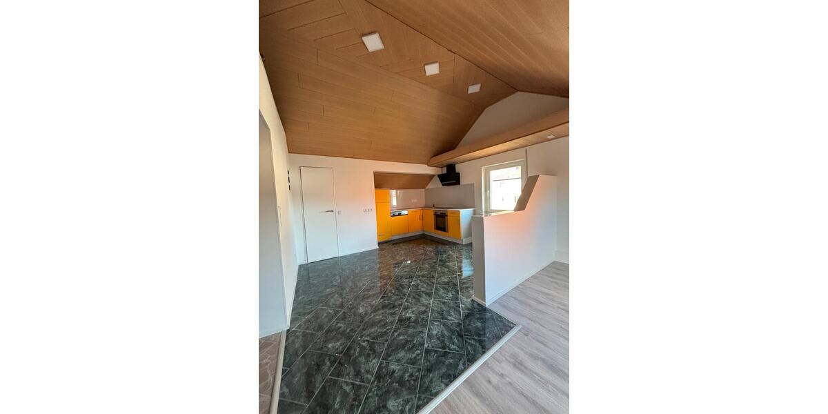 Dachgeschoßwohnung Frankenberg (Eder) - 3 Zimmer, 600&euro; | Angebot:23501256