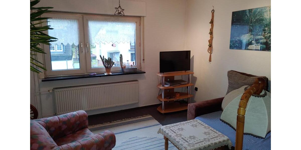 Mehrfamilienhaus, Wohnhaus Angelburg - 13 Zimmer, 327 m&sup2;, 380.000&euro; | Angebot:24284078