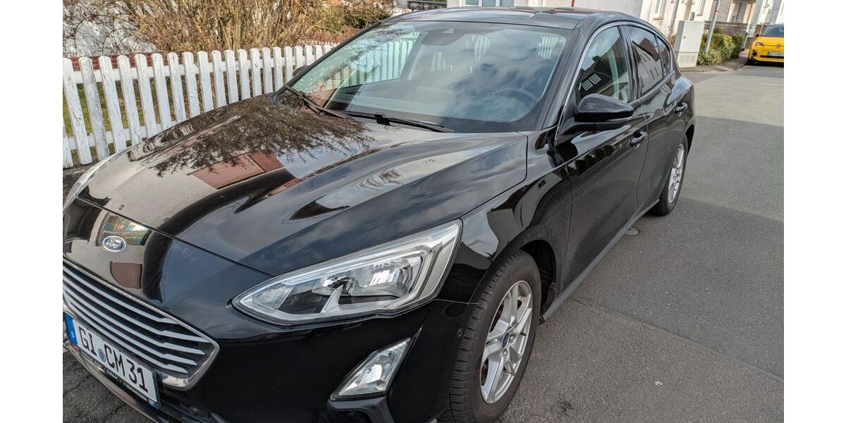 Ford Focus 85.000 km 8.900 &euro; Buseck 35418