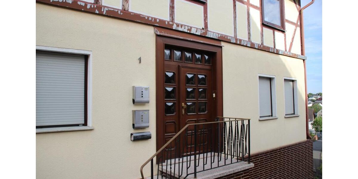 Mehrfamilienhaus, Wohnhaus Battenberg (Eder) - 7 Zimmer, 140 m&sup2;, 149.000&euro; | Angebot:25810354