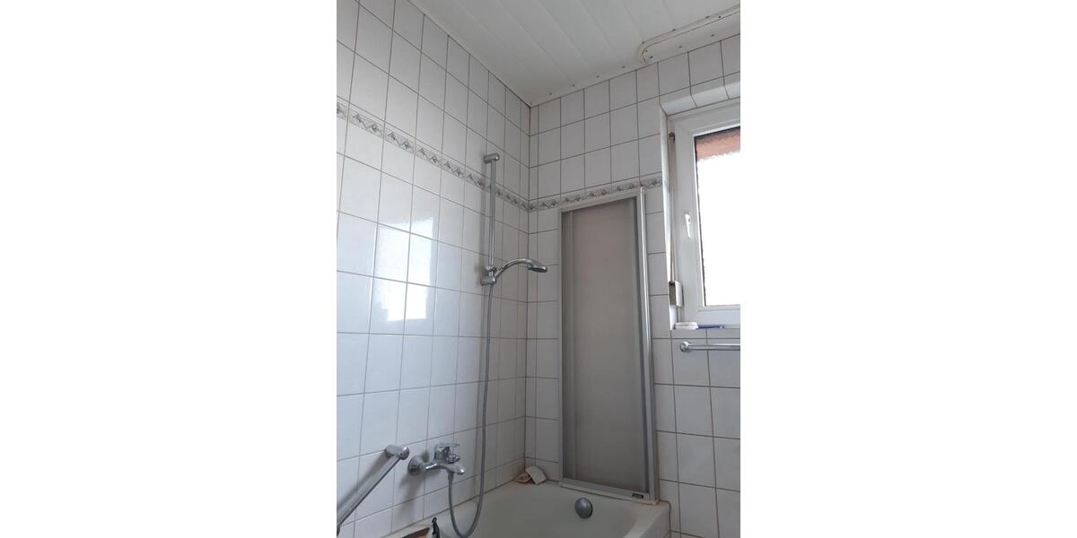 Einfamilienhaus Lahntal - 9 Zimmer, 235 m&sup2;, 360.000&euro; | Angebot:27111658
